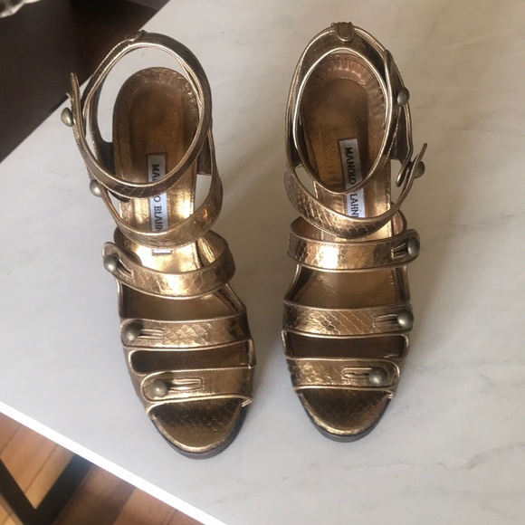 Manolo Blahnik Shoes - Manolo Blahnik